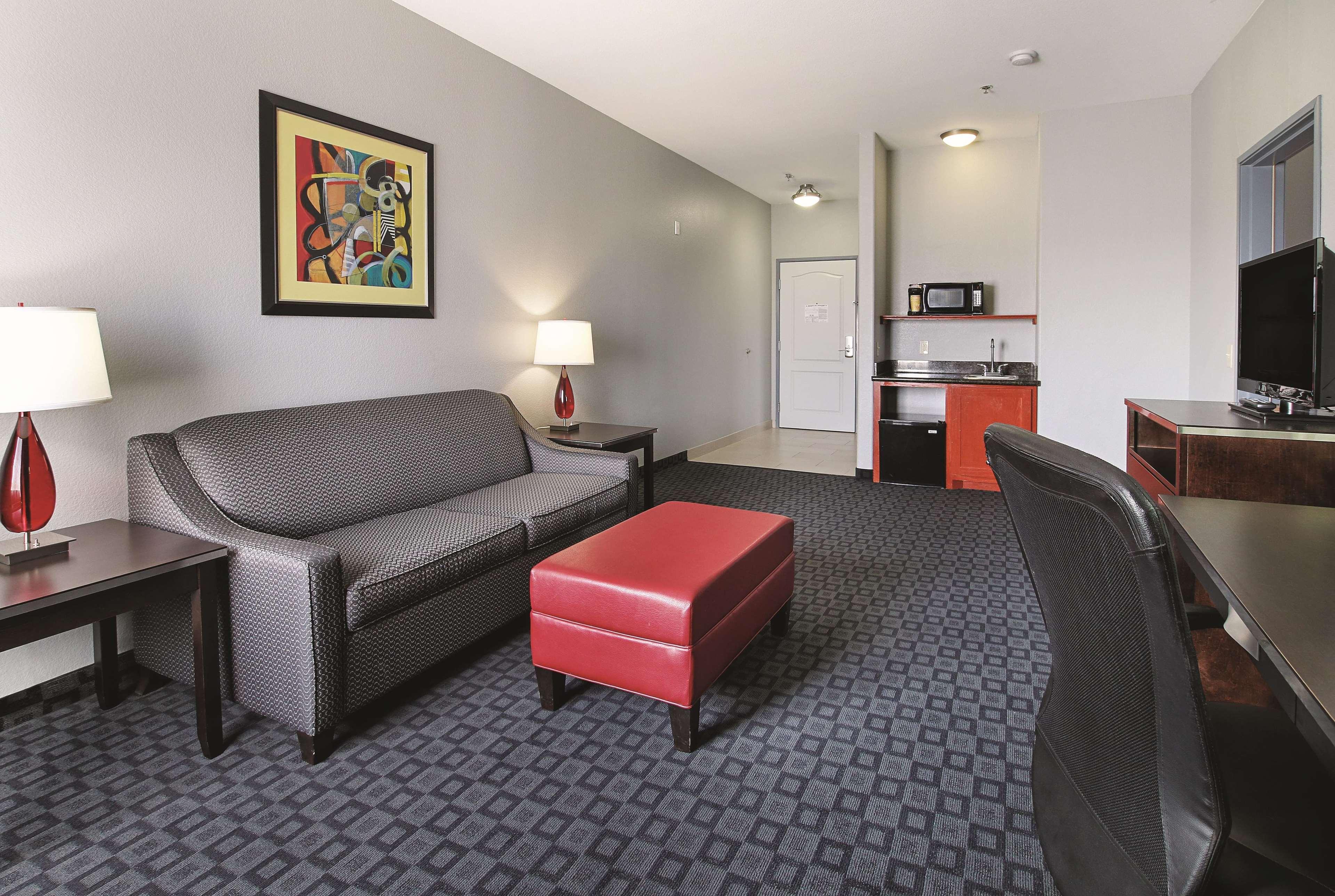 La Quinta Inn & Suites By Wyndham South Dallas - Hutchins Luaran gambar
