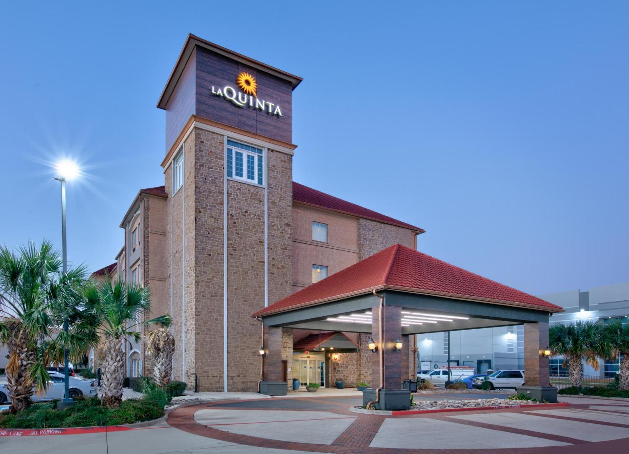 La Quinta Inn & Suites By Wyndham South Dallas - Hutchins Luaran gambar